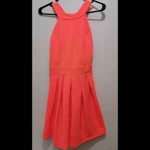 Dainty Hooligan Sleeveless pleated dress